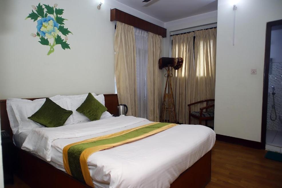 Bouddha Green Hotel Katmandou Extérieur photo